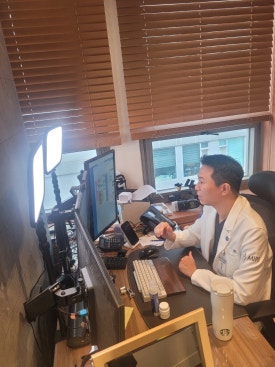 2023년 9월 학술활동 정리 : 첫번 째 치료약으로서 두타스테리드 @ LEAD 심포지엄  ㅣ한올바이오파마 강의 관련 이미지 10