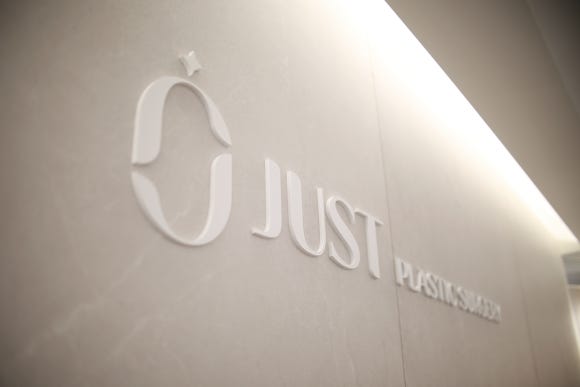 Just Plastic Surgery, We Got a New Interior! (Added an 8-Person Consultation Room and VIP Hospital Room) image 1