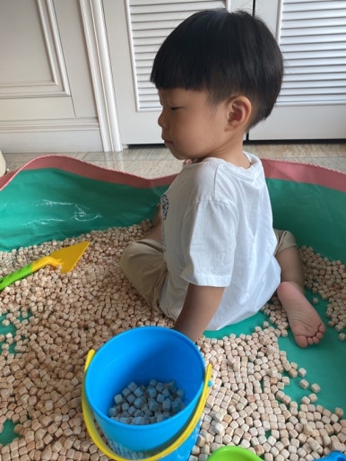 오원장의 육아일기: 집콕템 편백나무 큐브칩 편백칩 놀이 관련 이미지 40