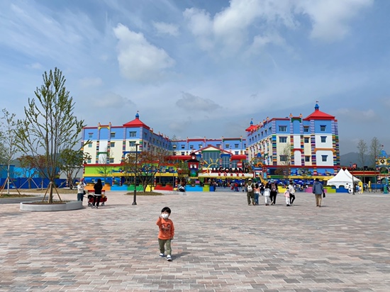 4살 아기랑 개장 전 🎡레고랜드코리아 🎢🎠 주말방문~!  닭갈비까지 하루 꽉 채워서 놀다오기🚗🚙 관련 이미지 7