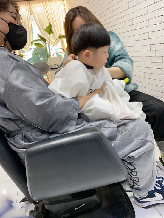 오원장의 육아일기 : 27개월아기 준수 ⭐️울지않고 이발성공🥰😘⭐️ 관련 이미지 24