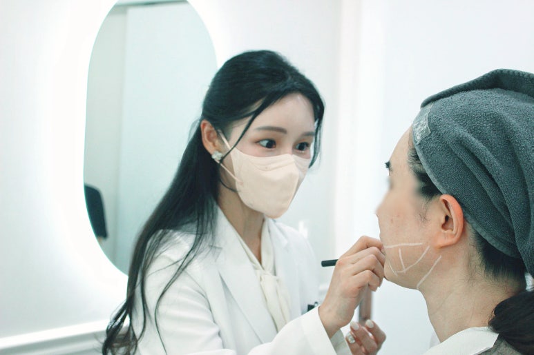 홍대 여드름 피부과? 단계마다 달라지는 치료 관련 이미지 1