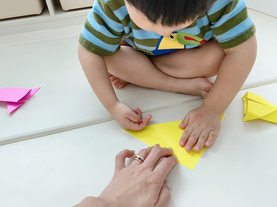 오원장의 육아일기 : 33개월아기 준수 엄마랑 우주선종이접기 아주쉬운종이접기🥰😘 관련 이미지 7
