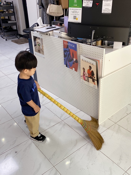 오원장의 육아일기: 22개월 아기 머리자르기😅😅 관련 이미지 1