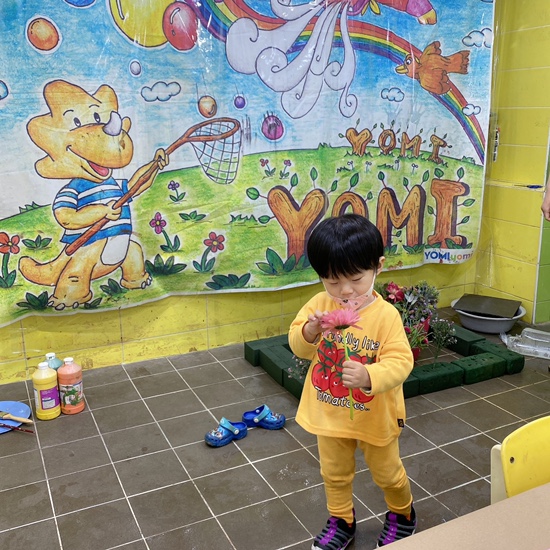 요미요미 반포교육원 체험수업 : 25개월 3세아기  준수의 요미요미 첫 방문, 유아미술 관련 이미지 2