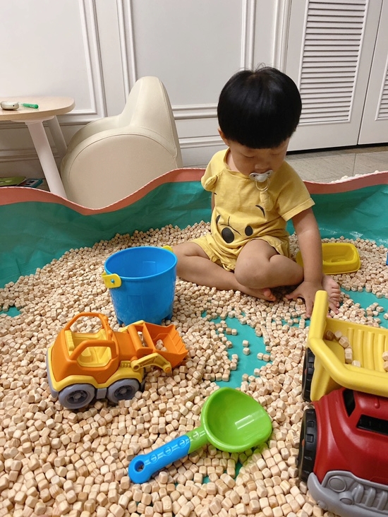 오원장의 육아일기: 집콕템 편백나무 큐브칩 편백칩 놀이 관련 이미지 3