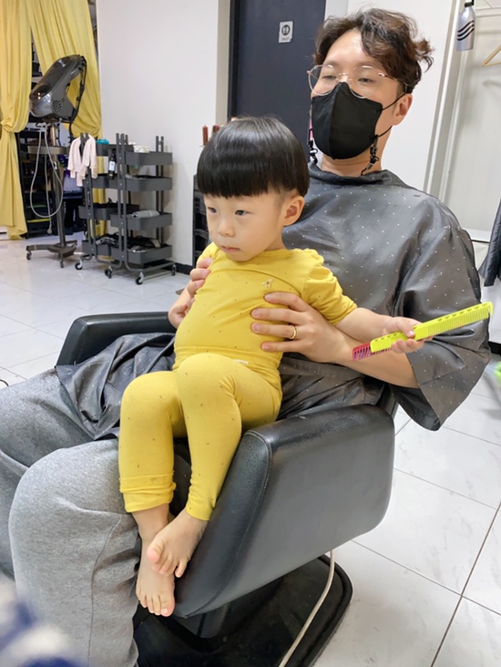 오원장의 육아일기 : 27개월아기 준수 ⭐️울지않고 이발성공🥰😘⭐️ 관련 이미지 28