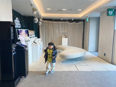 오원장의 육아일기: 반얀트리 아이스링크장 37개월아기 준수랑 첫 스케이트타기 ☃️⛸️ 관련 이미지 4