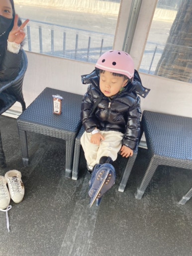 오원장의 육아일기: 반얀트리 아이스링크장 37개월아기 준수랑 첫 스케이트타기 ☃️⛸️ 관련 이미지 18