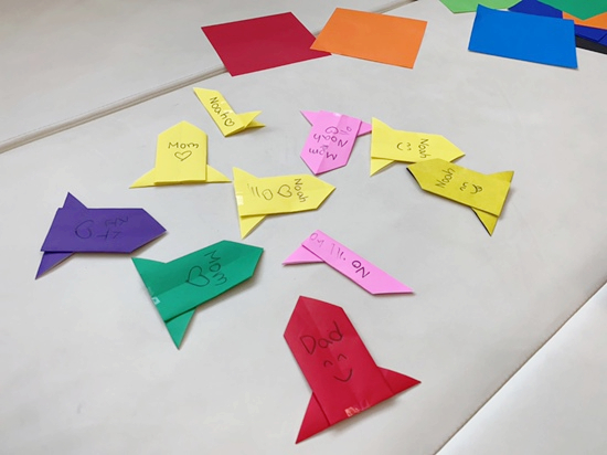 오원장의 육아일기 : 33개월아기 준수 엄마랑 우주선종이접기 아주쉬운종이접기🥰😘 관련 이미지 30