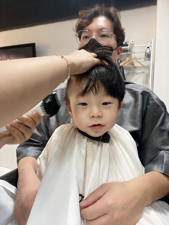 오원장의 육아일기 : 27개월아기 준수 ⭐️울지않고 이발성공🥰😘⭐️ 관련 이미지 9