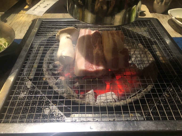 명동맛집 【욱통령】수요미식회 삼겹살맛집 _ 육통령 오겹살 숙성김치찌개 엄지척 관련 이미지 22