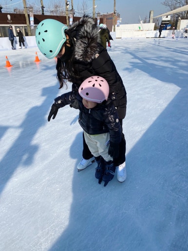 오원장의 육아일기: 반얀트리 아이스링크장 37개월아기 준수랑 첫 스케이트타기 ☃️⛸️ 관련 이미지 24