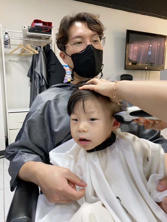 오원장의 육아일기 : 27개월아기 준수 ⭐️울지않고 이발성공🥰😘⭐️ 관련 이미지 18