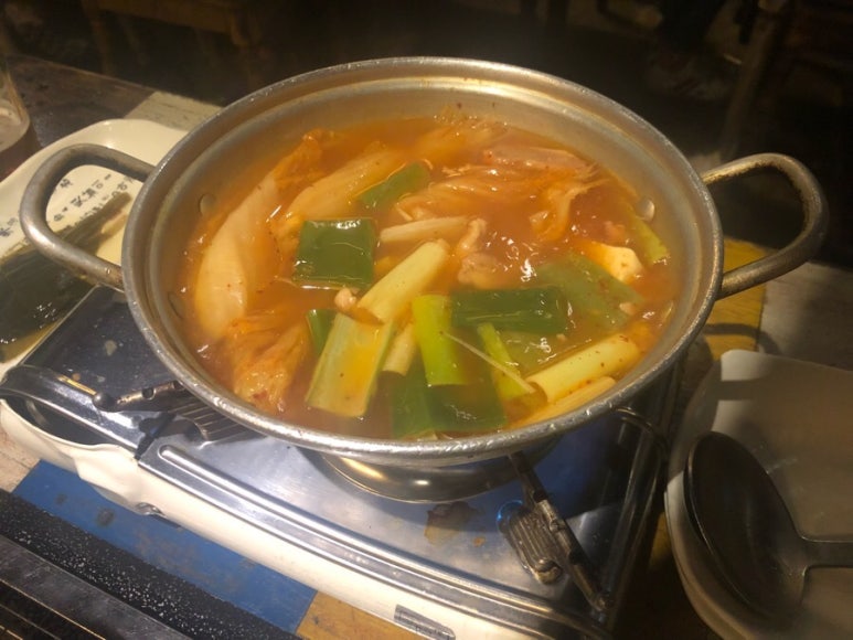 명동맛집 【욱통령】수요미식회 삼겹살맛집 _ 육통령 오겹살 숙성김치찌개 엄지척 관련 이미지 39
