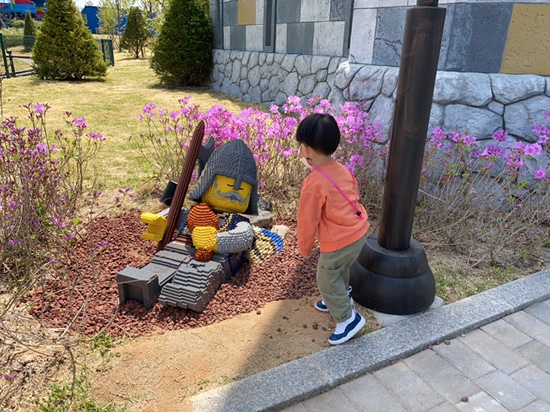 4살 아기랑 개장 전 🎡레고랜드코리아 🎢🎠 주말방문~!  닭갈비까지 하루 꽉 채워서 놀다오기🚗🚙 관련 이미지 73