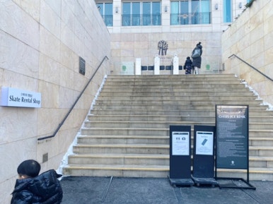 오원장의 육아일기: 반얀트리 아이스링크장 37개월아기 준수랑 첫 스케이트타기 ☃️⛸️ 관련 이미지 13