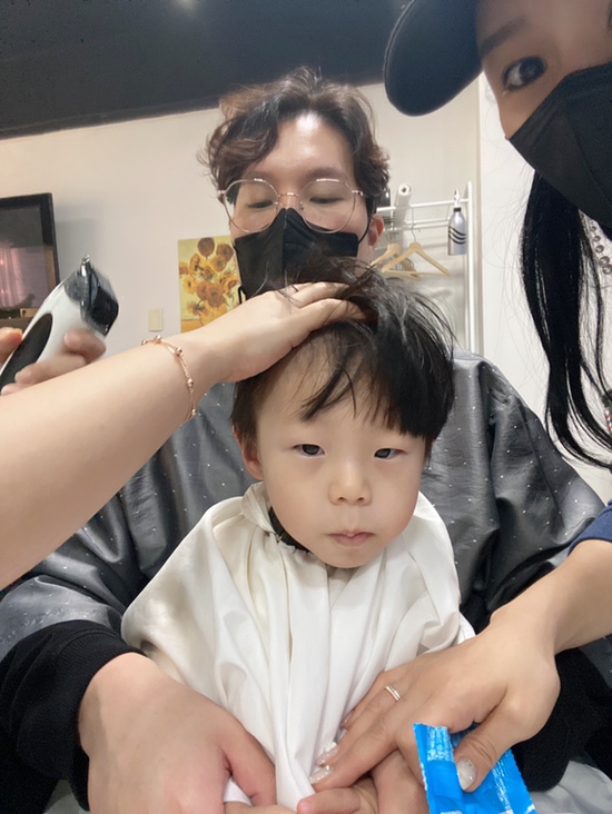 오원장의 육아일기 : 27개월아기 준수 ⭐️울지않고 이발성공🥰😘⭐️ 관련 이미지 6