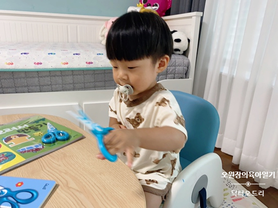 오원장의 육아일기: 22개월 아기 첫 가위놀이 관련 이미지 9