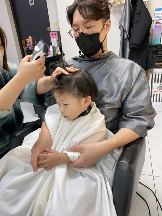 오원장의 육아일기 : 27개월아기 준수 ⭐️울지않고 이발성공🥰😘⭐️ 관련 이미지 17