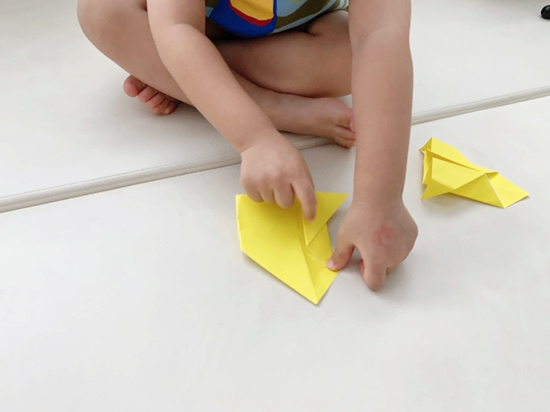 오원장의 육아일기 : 33개월아기 준수 엄마랑 우주선종이접기 아주쉬운종이접기🥰😘 관련 이미지 20