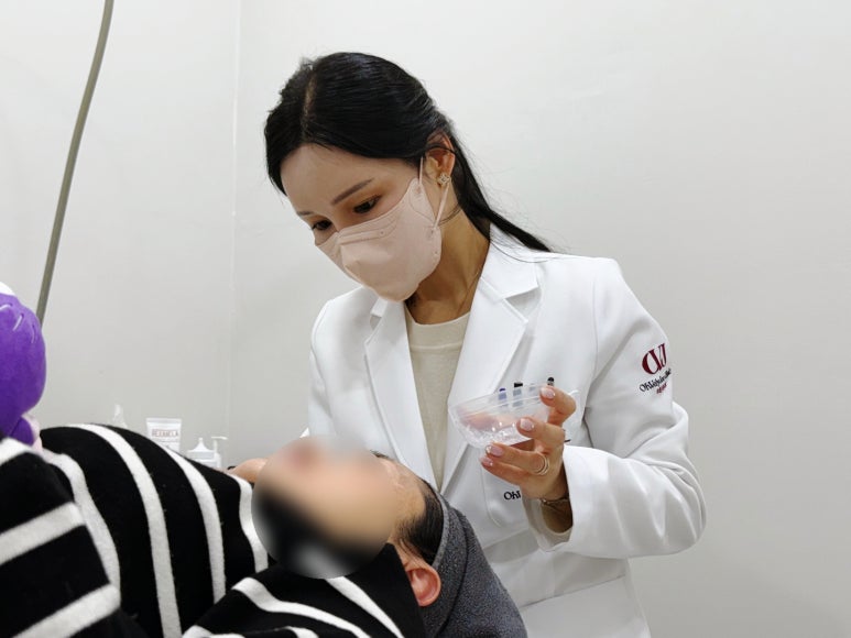 홍대 점빼기, 관련 이미지 1