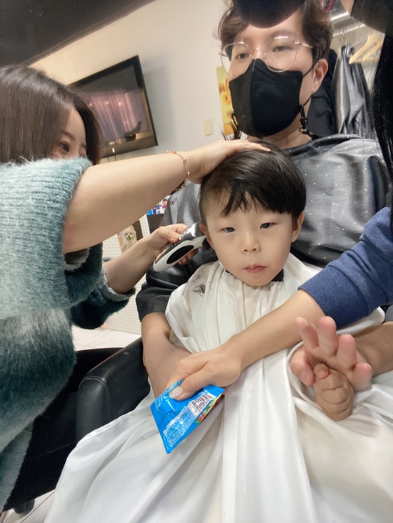 오원장의 육아일기 : 27개월아기 준수 ⭐️울지않고 이발성공🥰😘⭐️ 관련 이미지 12