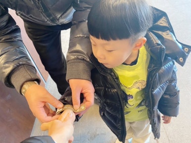 오원장의 육아일기: 반얀트리 아이스링크장 37개월아기 준수랑 첫 스케이트타기 ☃️⛸️ 관련 이미지 7