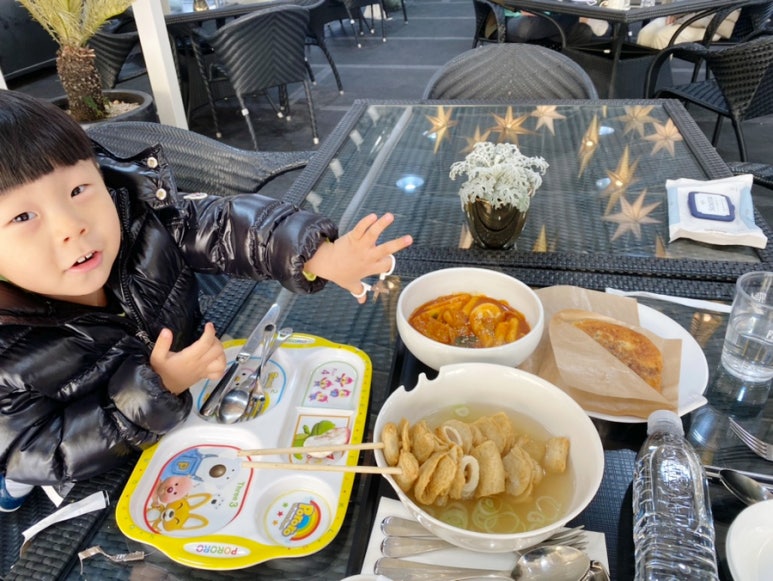 오원장의 육아일기: 반얀트리 아이스링크장 37개월아기 준수랑 첫 스케이트타기 ☃️⛸️ 관련 이미지 46