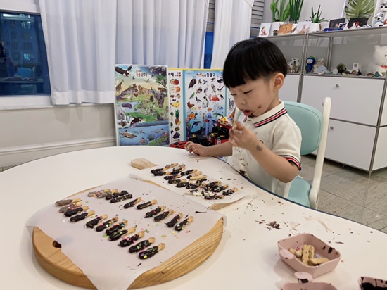 오원장의 육아일기😘 : 초코스틱 만들기 관련 이미지 32