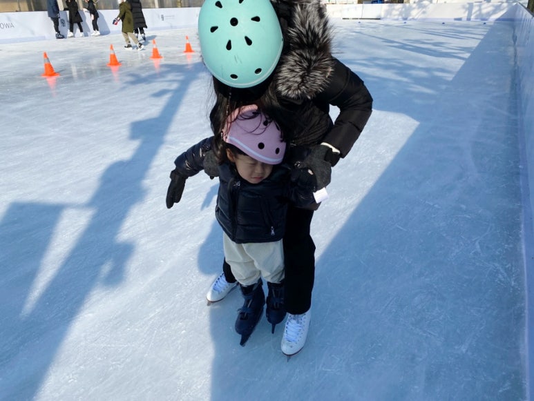 오원장의 육아일기: 반얀트리 아이스링크장 37개월아기 준수랑 첫 스케이트타기 ☃️⛸️ 관련 이미지 23