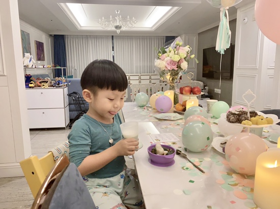 오원장의 육아일기 : 울 겸둥이 준수의 세번째 생일🥰😘 관련 이미지 34