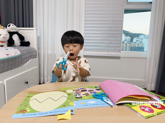 오원장의 육아일기: 22개월 아기 첫 가위놀이 관련 이미지 11