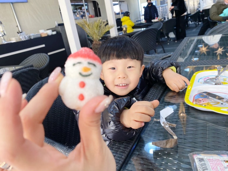 오원장의 육아일기: 반얀트리 아이스링크장 37개월아기 준수랑 첫 스케이트타기 ☃️⛸️ 관련 이미지 43