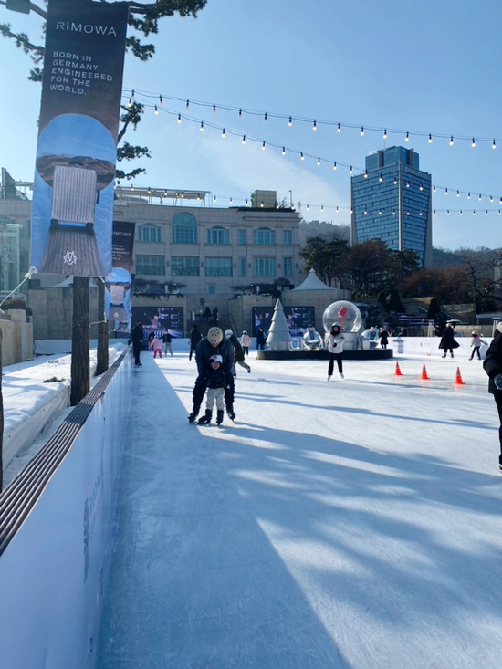 오원장의 육아일기: 반얀트리 아이스링크장 37개월아기 준수랑 첫 스케이트타기 ☃️⛸️ 관련 이미지 20