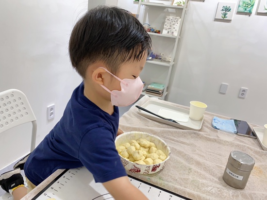 오원장의 육아일기 : 준수랑 창의 홈베이킹&드로잉 수업 관련 이미지 24