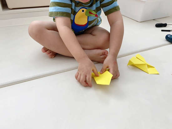 오원장의 육아일기 : 33개월아기 준수 엄마랑 우주선종이접기 아주쉬운종이접기🥰😘 관련 이미지 23