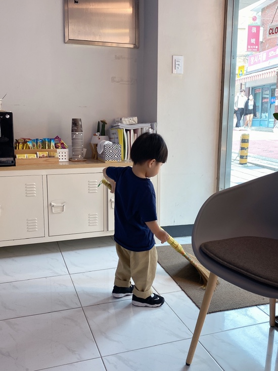 오원장의 육아일기: 22개월 아기 머리자르기😅😅 관련 이미지 4