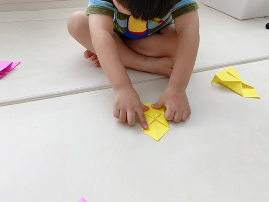 오원장의 육아일기 : 33개월아기 준수 엄마랑 우주선종이접기 아주쉬운종이접기🥰😘 관련 이미지 21