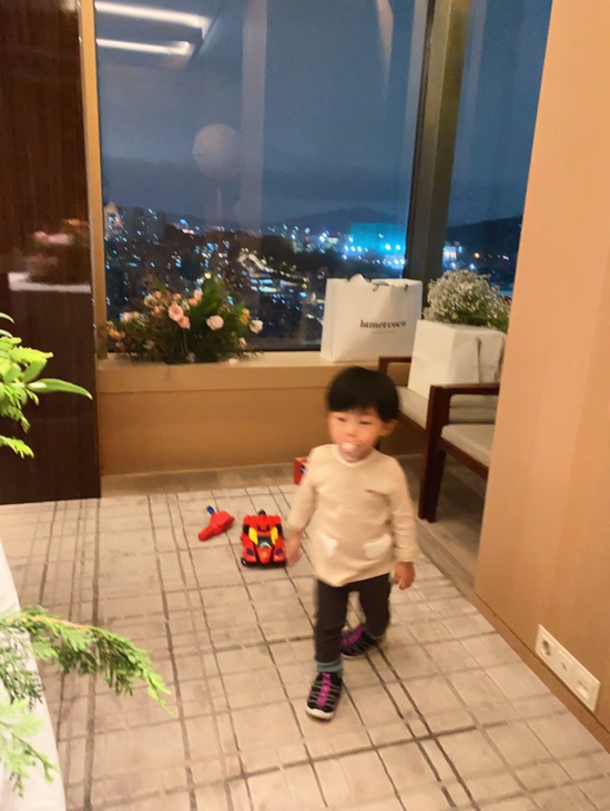 오원장의 육아일기 : 준수 두돌스냅촬영 / 신라호텔 라연룸  두돌 생일파티 관련 이미지 97