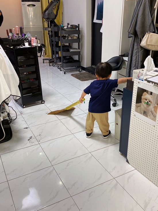 오원장의 육아일기: 22개월 아기 머리자르기😅😅 관련 이미지 2