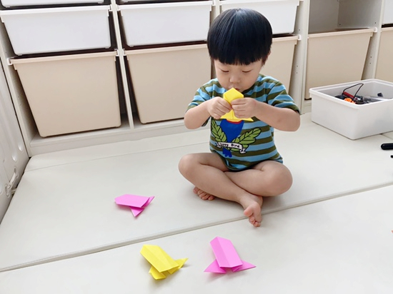 오원장의 육아일기 : 33개월아기 준수 엄마랑 우주선종이접기 아주쉬운종이접기🥰😘 관련 이미지 26