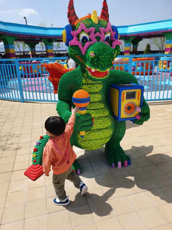 4살 아기랑 개장 전 🎡레고랜드코리아 🎢🎠 주말방문~!  닭갈비까지 하루 꽉 채워서 놀다오기🚗🚙 관련 이미지 44