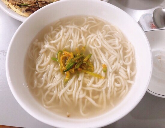 수요미식회 맛집 【한성칼국수】_사골칼국수 굿 관련 이미지 17