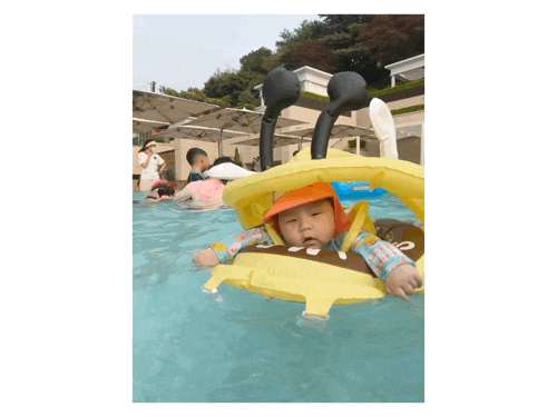 오원장의 육아일기: 스위마바 목튜브부터~ 스윔비 유아 튜브 , 구명조끼, 뽀로로 보행기 튜브까지 시기별 사용추천! &hearts;준수는 물놀이를 좋아해&hearts; 관련 이미지 36