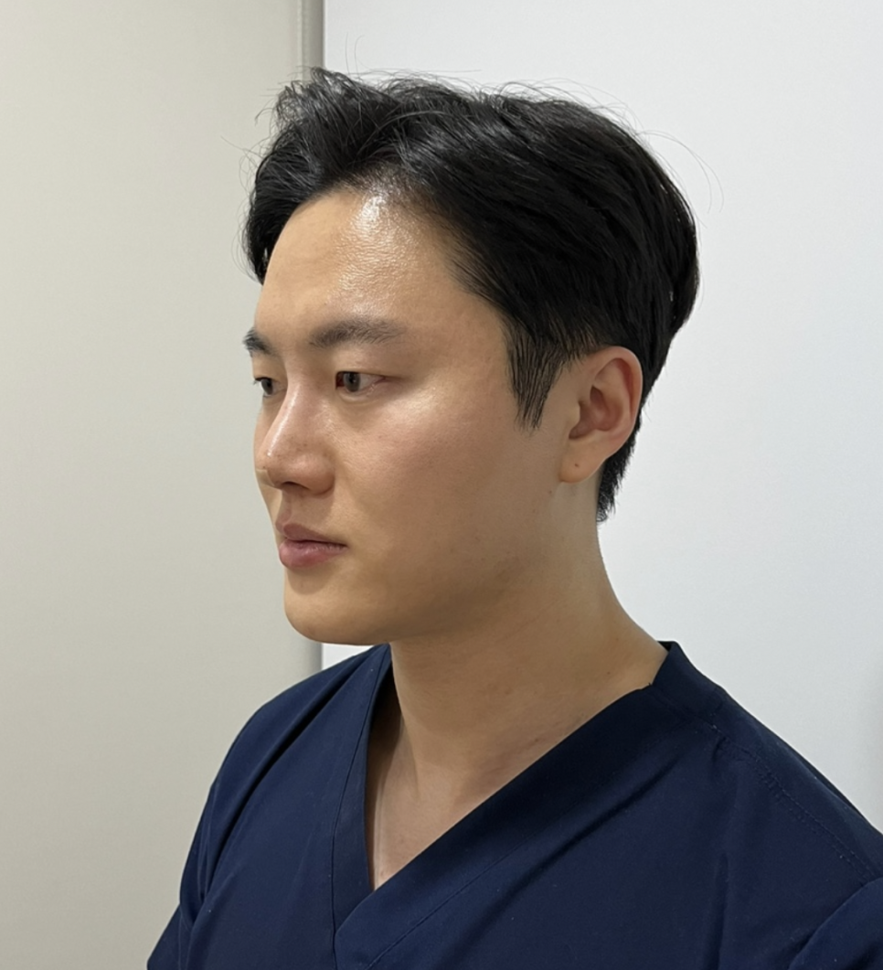 뉴라미스 필러 남자코필러로 자연스러운 라인 강조 관련 이미지 2