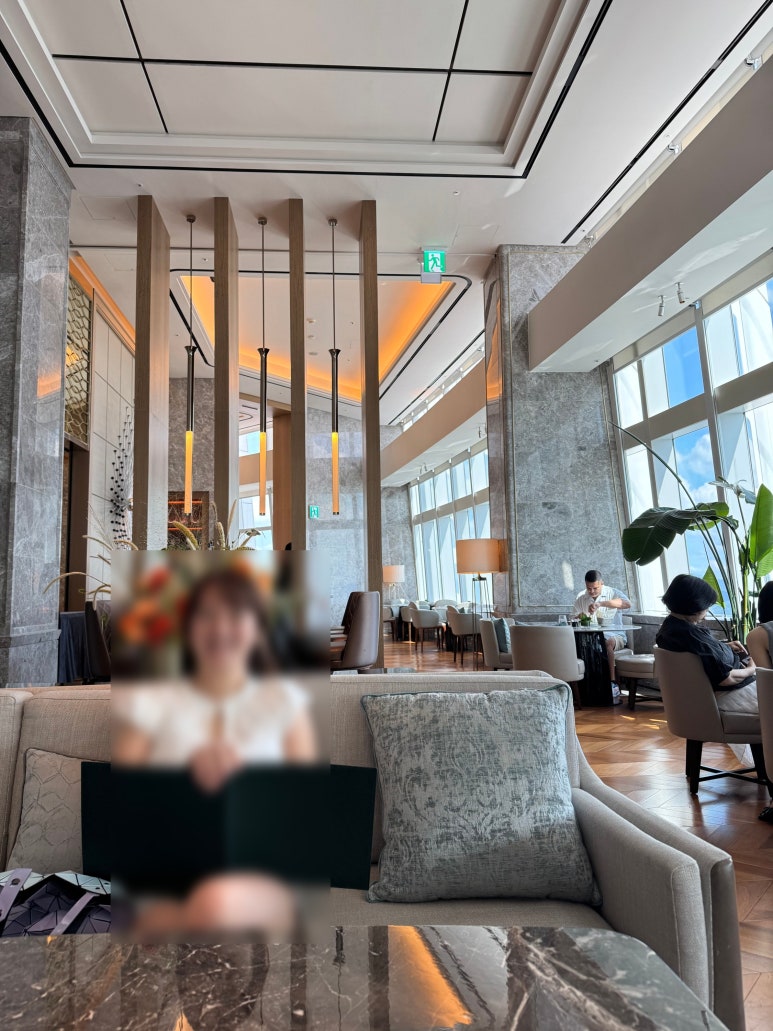 [시그니엘 서울 더라운지] - 잠실 브런치 맛집. 시그니엘 클럽 10% 할인. 발렛 신용카드. 롯데호텔 서울 비교. 롯데호텔멤버십 트레비 클럽. 관련 이미지 7