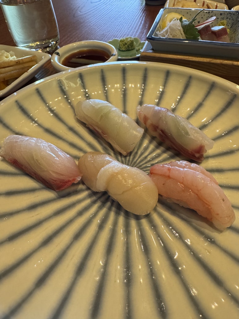 [Grand Hyatt Seoul] Kaori — Honest Review of the Lunch Sushi Omakase and Tray Set. Earn Double World of Hyatt Points. image 16