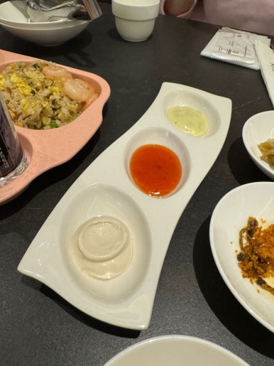 [여의도역 맛집] 무탄 여의도점 - 시그니처 고추유린기와 마카롱 멘보샤 솔직 후기. 어린이메뉴, 아기 의자 있는 식당 추천! 가족모임 맛집 추천. 관련 이미지 9
