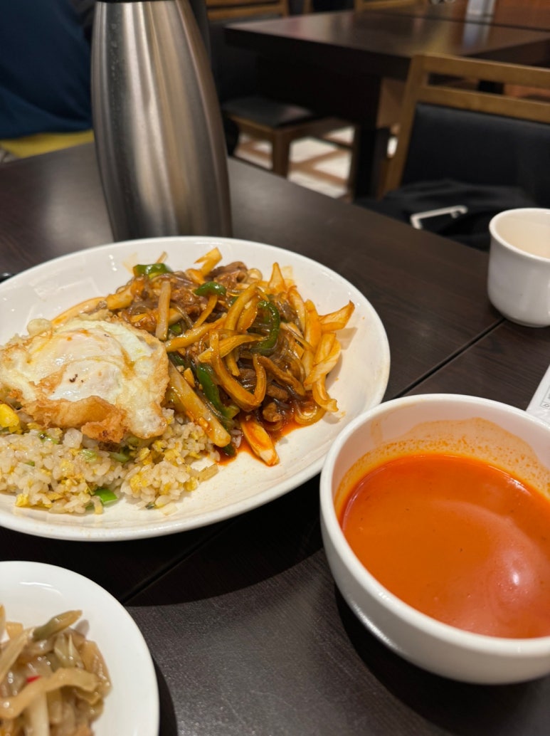 [논현동 맛집] 홍명 - 난자완스, 수제군만두, 간짜장, 잡채볶음밥 모두 다 맛있는 블루리본서베이 성시경 먹을텐데 중국집. 관련 이미지 25